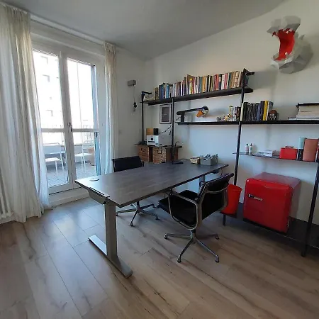 Mansarda Olgiati Zona Navigli Apartamento Milão