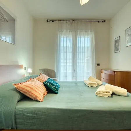 Guesthost - Casa Cherenel *