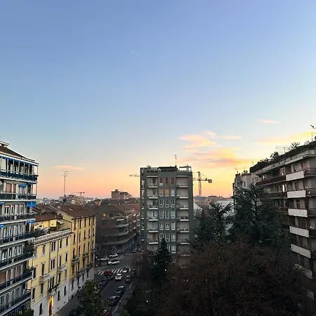 Apartamento Plinio Luxury Apt Milán