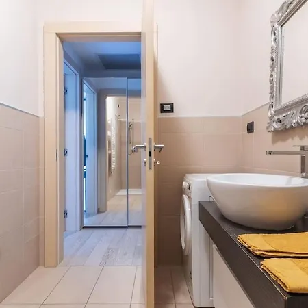 Bezzi Flexyrent A.c. Wifi Apartment *