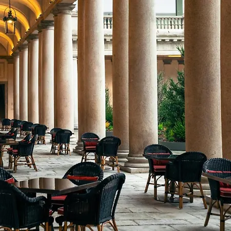 Portrait - Lungarno Collection Szálloda 5*