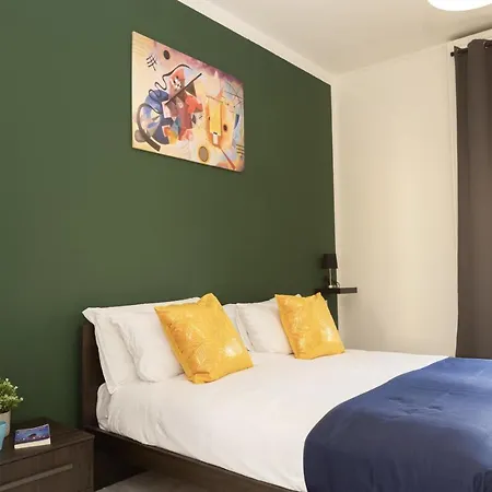 Santa Marta * מילאנו