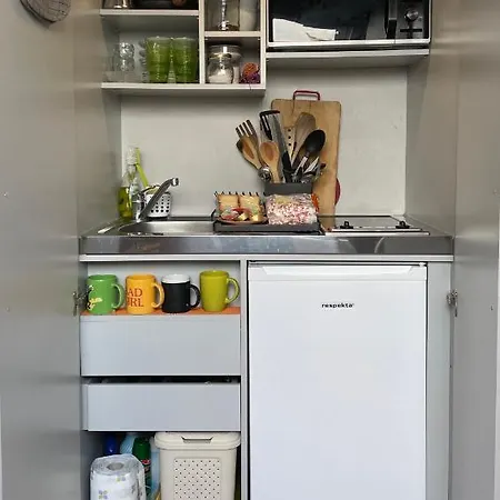 Delizioso Attico Privato, Comfort, Cool. Apartamento Milão