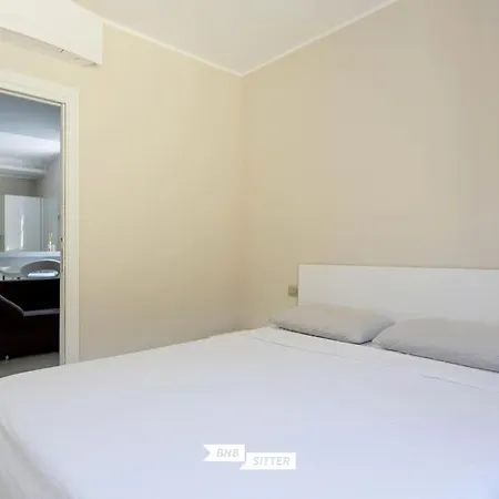 Central And Quiet - Apartment