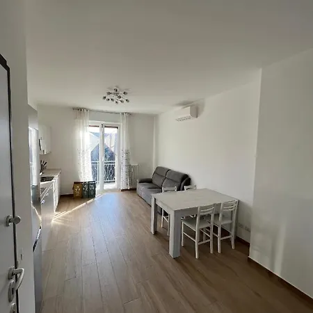 Paul House Milán