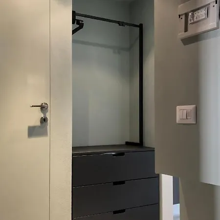 5mincorsocomo - Jolly - Typical Apartment Mailand