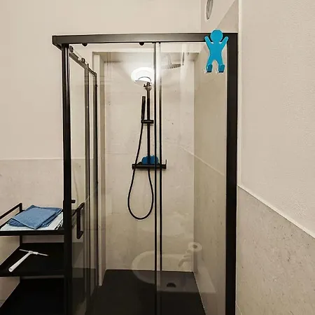 5mincorsocomo - Jolly - Typical Apartment *