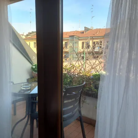 Aparthotel The Boheme Vintage Junior ---- Cozy & Quiet & Comfortable With Private Bathroom & Fully Equipped Kitchenette & Cozy Balcony - Lift To 4th Floor - Metro' -green Subway Porta Genova 2*