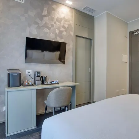 Le Del Corso The Smart Boutique By Ospitami