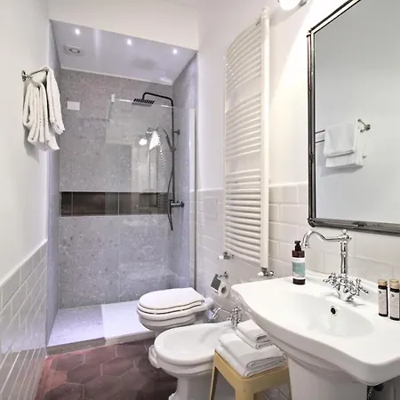 Porta Tosa Boutique Bed & Breakfast 2*