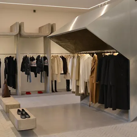 Portrait - Lungarno Collection 5* Milano