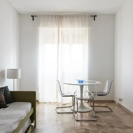 San Siro Stadium - Youhosty Mailand