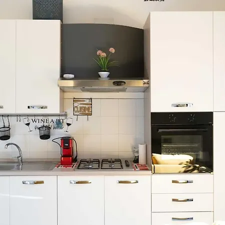 Casemi - Paracelso1 In Centro Milánó