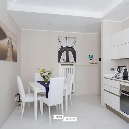Apartment Central And Quiet -