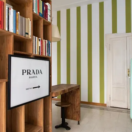 Youhosty - Ponte Vetero 21 * ميلان