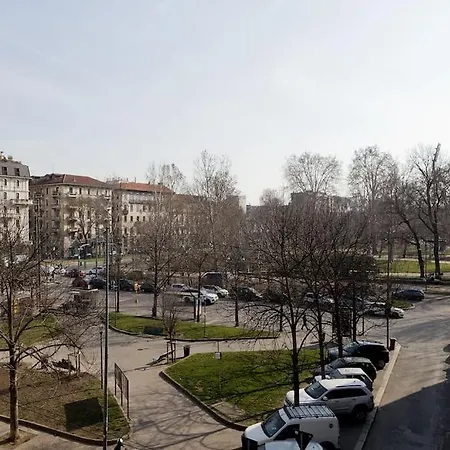 Lovely Flat With Park View Apartment Mailand