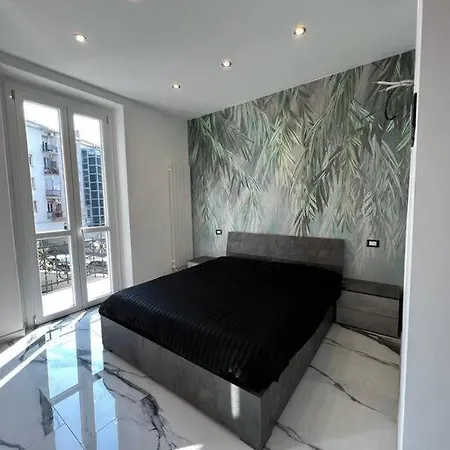 Luxury Carrara