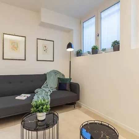 I Host - Val Strona Appartement