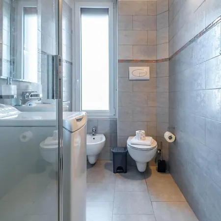 Easylife - - Porpora 124 - Lambrate * Milano