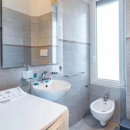 Easylife - - Porpora 124 - Lambrate * Milano