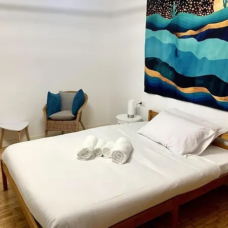 Apartment Con Terrazzo Sui Tetti Milanesi Milan