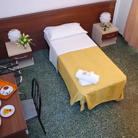 Centrale Ξενοδοχείο *