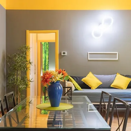 Castello Duomo 아파트 *