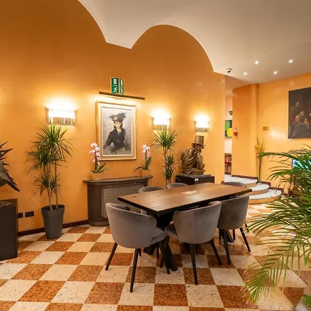Hotel Regina 4*