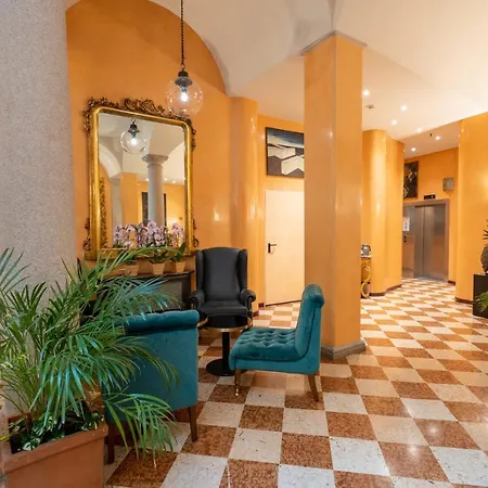 Regina Hotel 4*