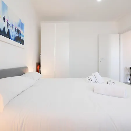 Primopiano - Caduti Missione Appartement *