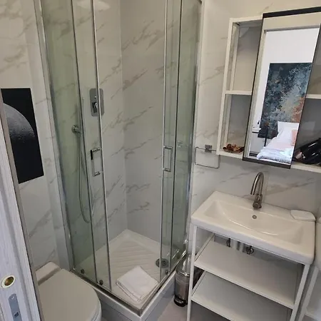 Casa Storica Piazza 5 Giornate בית הארחה