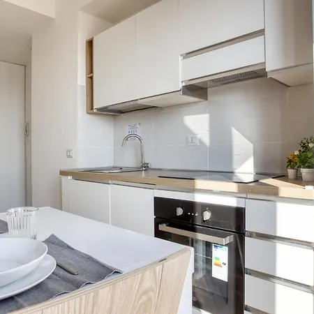 Lägenhet Joivy Comfy Flat With Balcony Milano