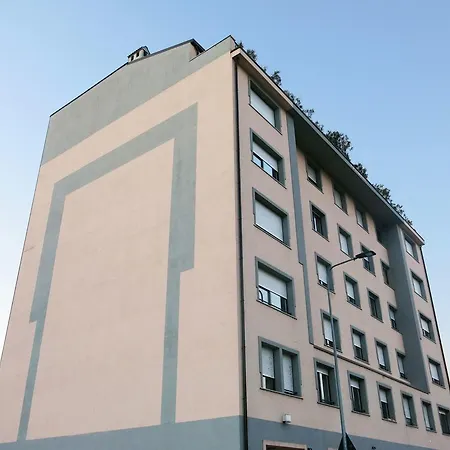 Aparthotel Expo Carcano