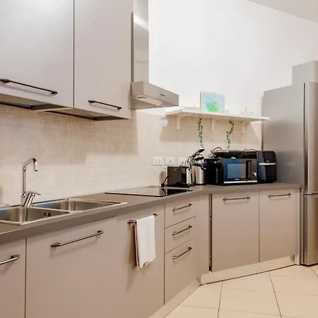Bnbutler - Pellegrino Rossi, 42 - Ampio E Comodo Per 5 * Milaan