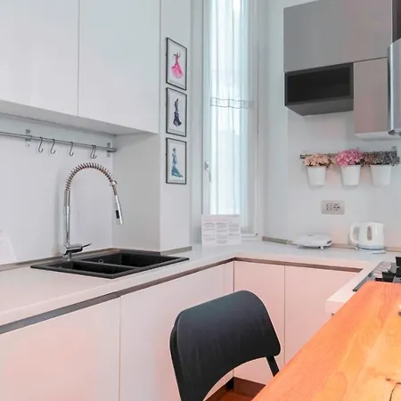 Italianway Easy - Nazario Sauro 5 밀라노