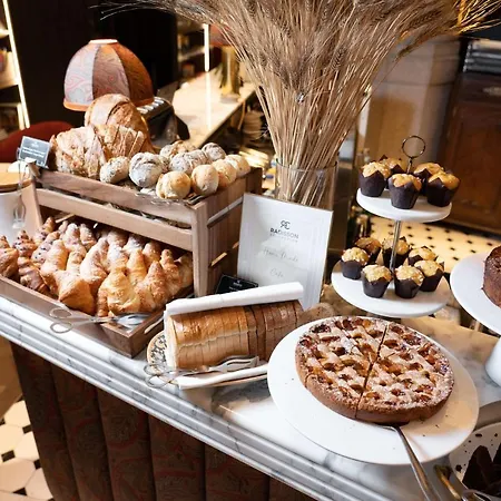 Radisson Collection Hotel, Palazzo Touring Club Hotell
