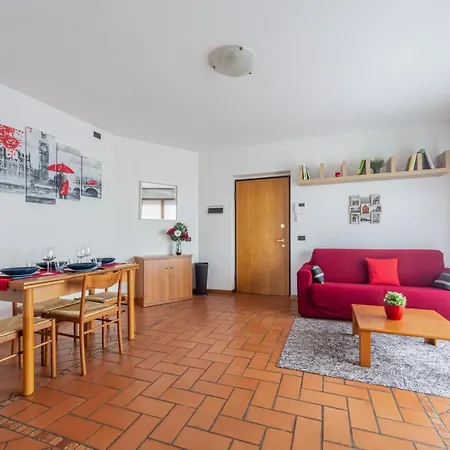 Cozy - Private Parking & Terrace Mediolan