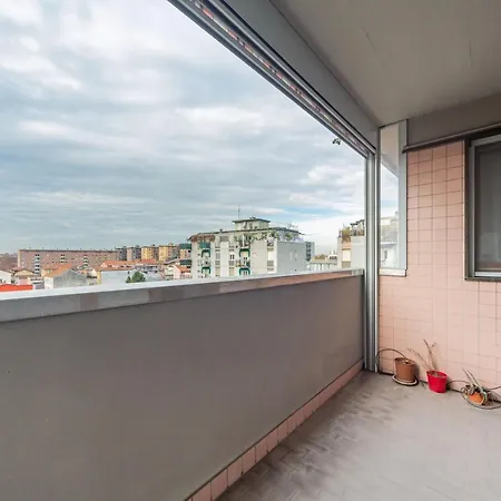 Cozy - Private Parking & Terrace Mediolan