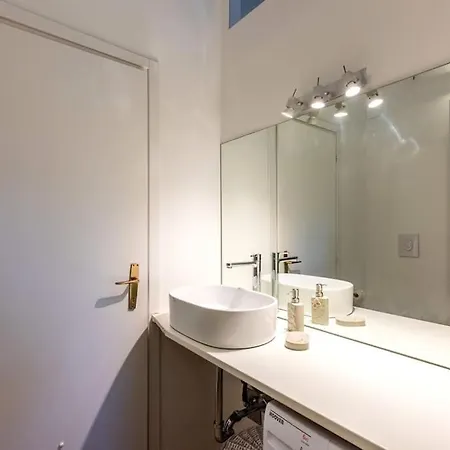 Sant'ambrogio Apartment
