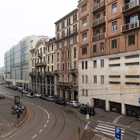 Youhosty - Rosales 1 アパート