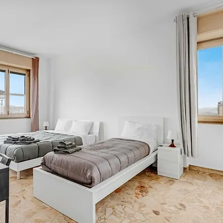 Апартаменты Cav9 - Large With Panoramic View -