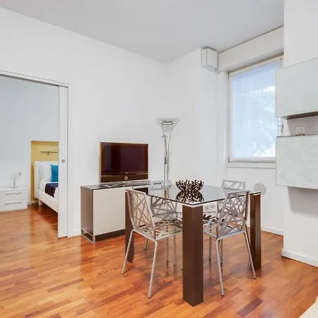 Apartment Your Place In Milano