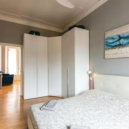 Apartment Sant'ambrogio Milan