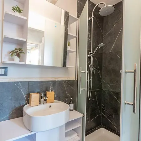 Loft Navigliwifi Netflix * Milánó