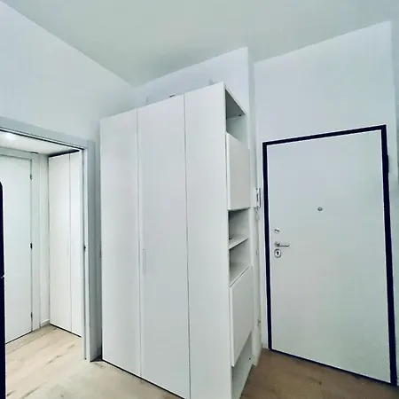 Corso Lodi * Milánó