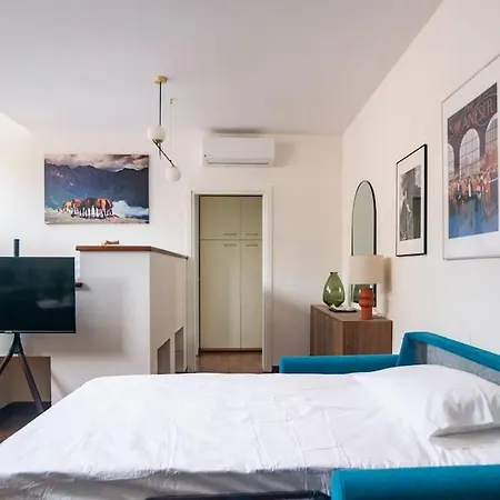 Stylish And Cozy Studio In Isola 米兰