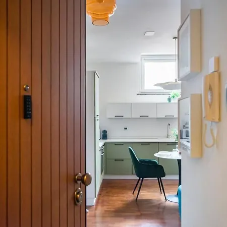 Stylish And Cozy Studio In Isola 公寓 *