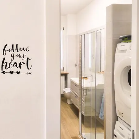 Primaticcio 6 Apartment