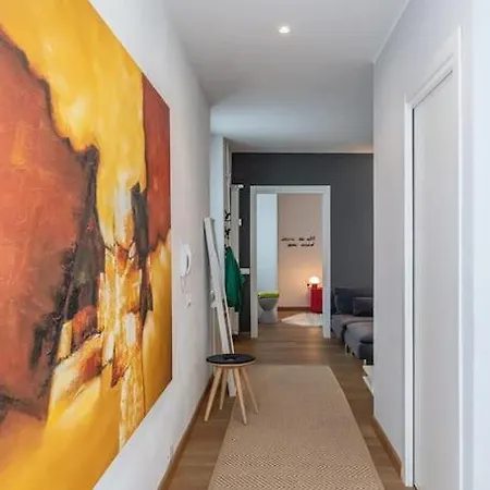 On The Roof: Bright With An Amazing View! * Milano