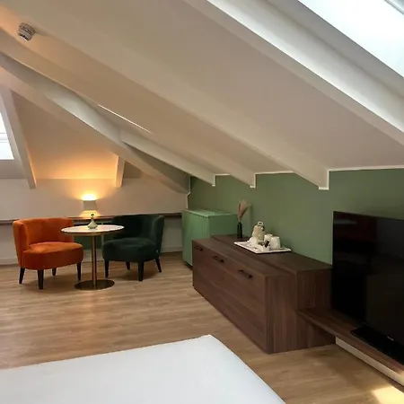 Boutique Martini 17 3*